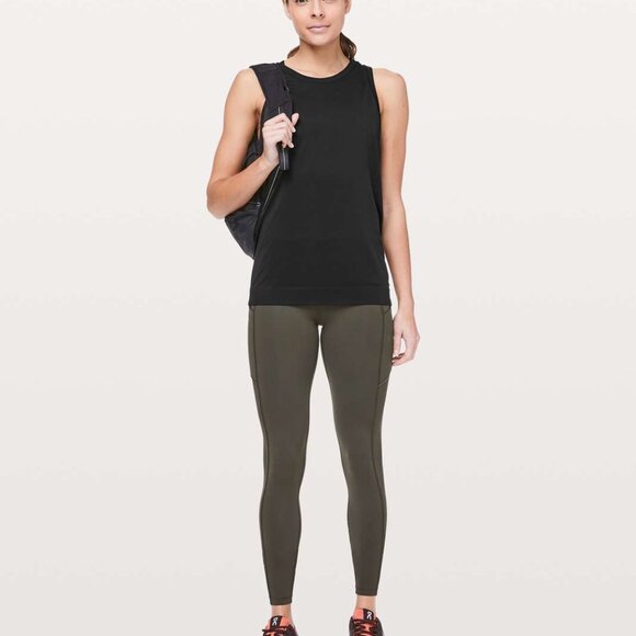 Lululemon Swiftly Breeze Tank in Black, size M - Picture 1 of 9